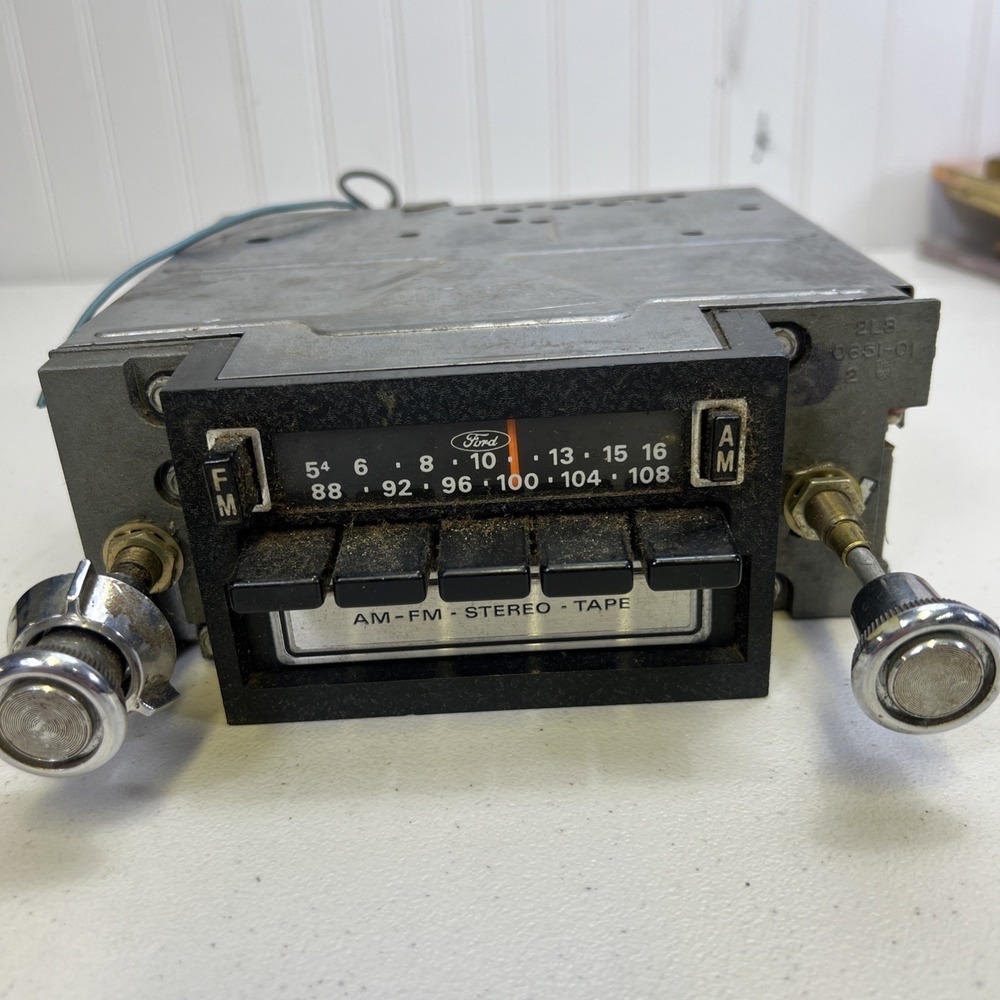 1970s 1980s Ford  AM/FM AM FM 8 track radio